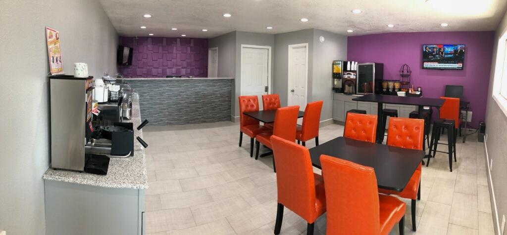 Super 8 By Wyndham Sonora Motel Екстериор снимка